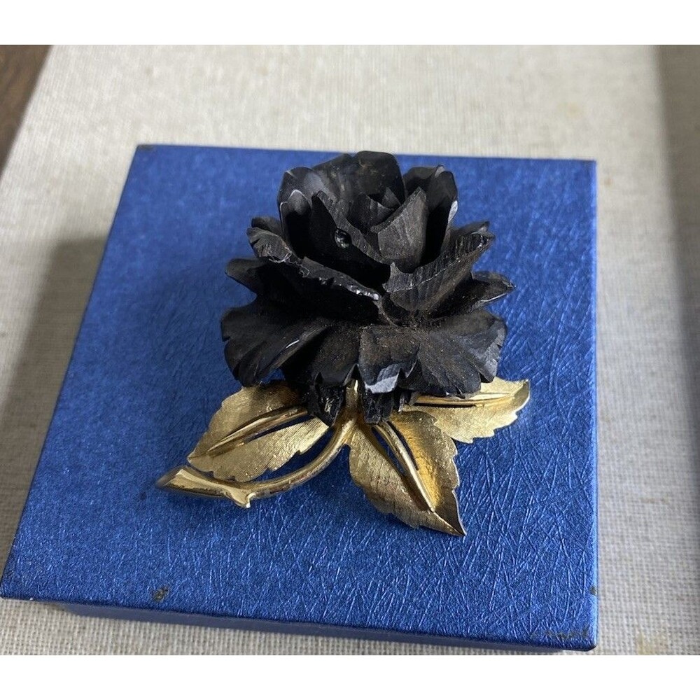 Signed Boucher VTG Black JET  Whitby England Figural Rose Brooch 7902P Chipped